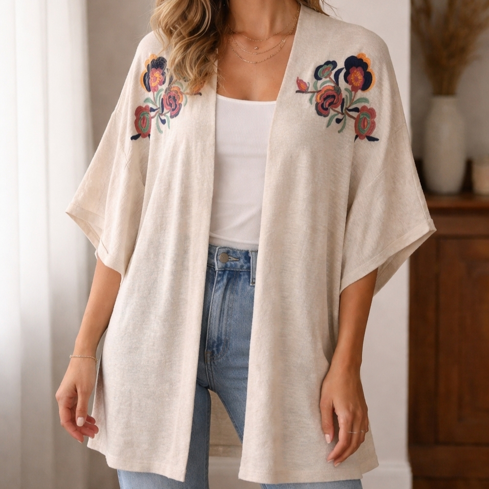 En Creme 3/4 Sleeve Oversized Ivory Cardigan Sweater W/Floral Embroidery; Sz S